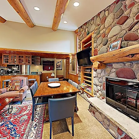 Timberline Condominiums 2 Bedroom Plus Loft 3 Bath Deluxe Unit C3H